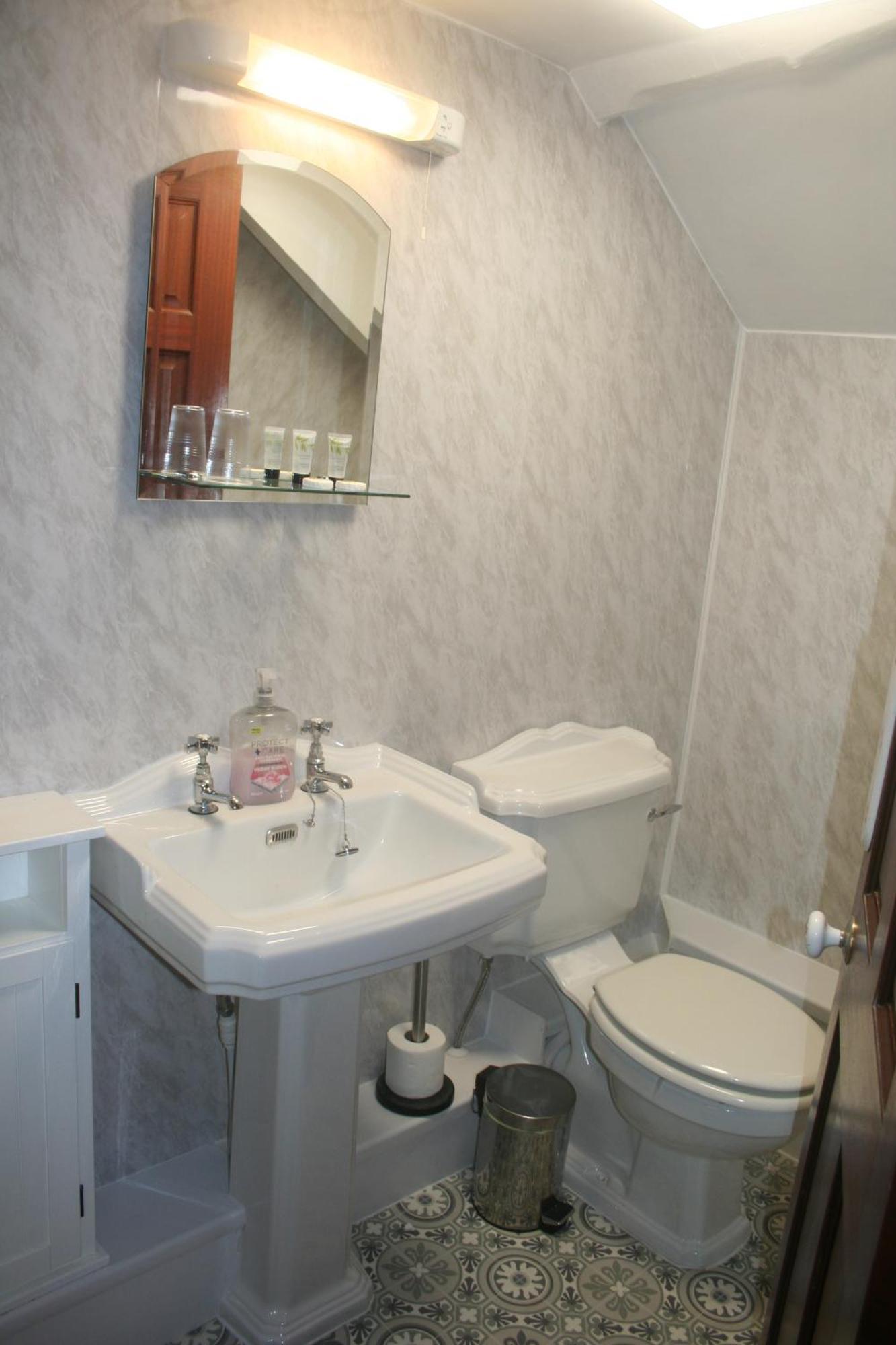 Coynant Farm Guesthouse - Farm Park Stay Swansea Ruang foto