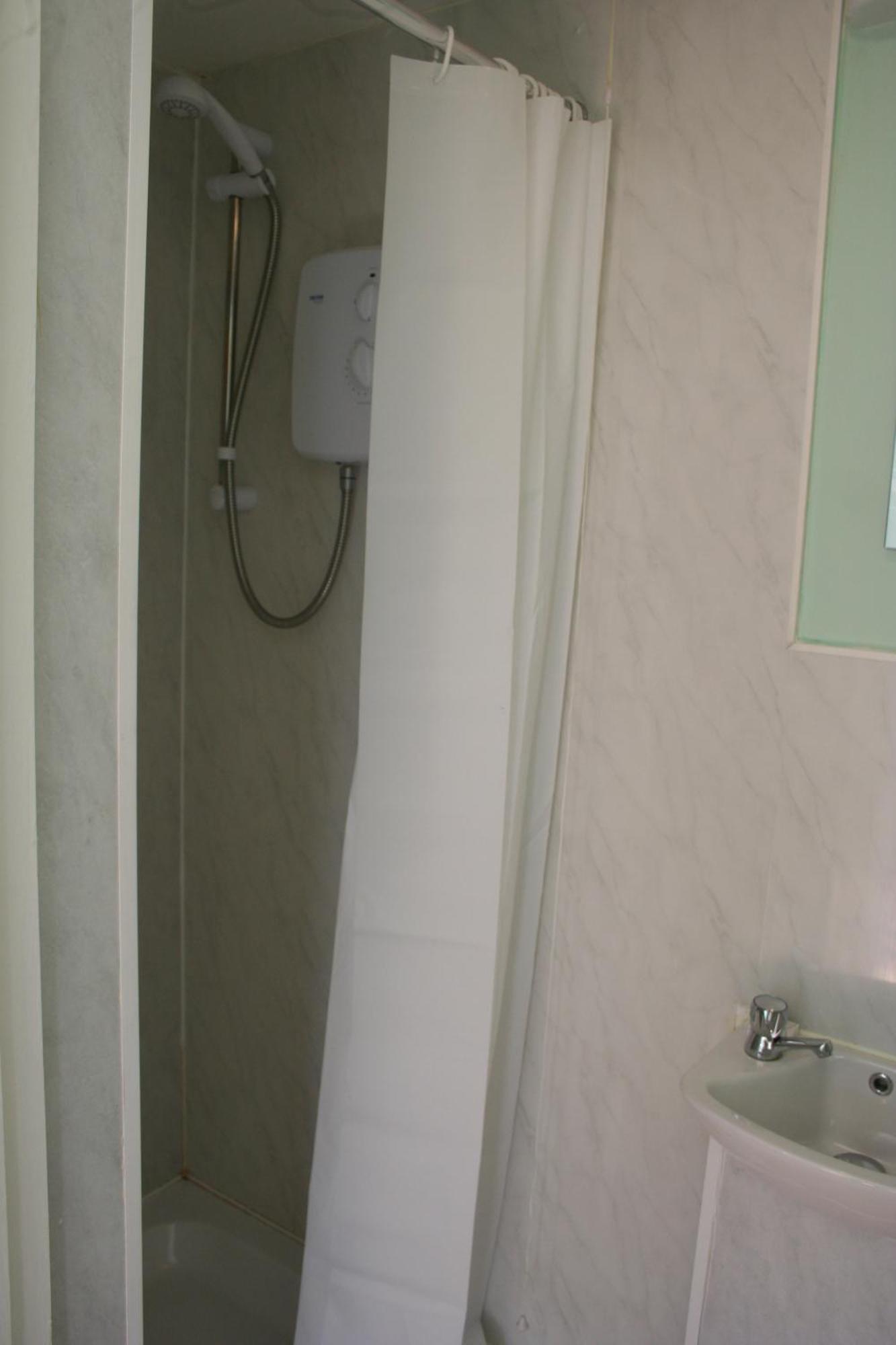 Coynant Farm Guesthouse - Farm Park Stay Swansea Ruang foto